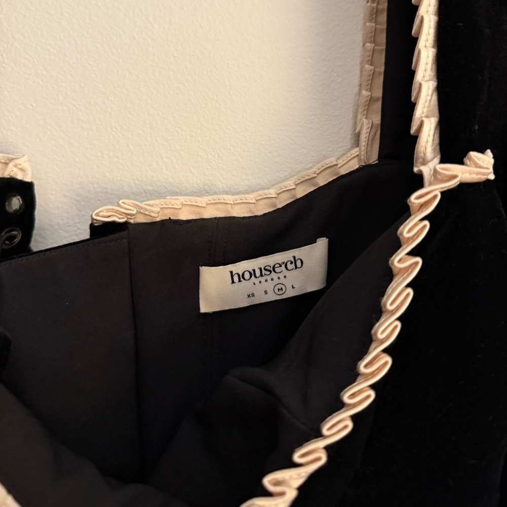 House of CB NOA Black Velvet Corset - Picture 8 of 11